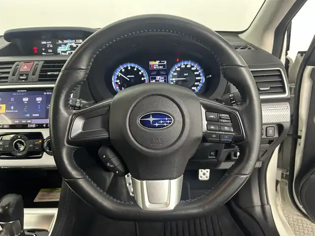 スバル レヴォーグ 1．6GT－S アイサイト 道央・札幌 2017(平29)年 2.9万km クリスタルホワイトP ・４WD/・アイサイト/・社外ＳＤナビ/・バックカメラ・サイドカメラ/・CD/DVD//フルセグ／ＢＴ／SD/・ＥＴＣ/・D+N席パワーシート/・ＬＥＤヘッドライト/・オートライト/・衝突軽減ブレーキ/・横滑り防止装置/・レーダークルーズコントロール/・レーンキープアシスト/・アイドリングストップ/・ブラインドスポットモニター/・先行車発進告知機能/・後退時速度リミッター/・保証書・取扱説明書/・プッシュスタート/・スマートキー/・スペアキー
