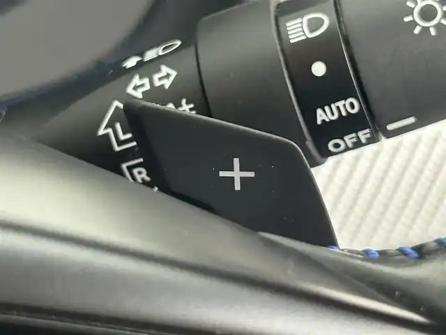 スバル レヴォーグ 1．6GT－S アイサイト 道央・札幌 2017(平29)年 2.9万km クリスタルホワイトP ・４WD/・アイサイト/・社外ＳＤナビ/・バックカメラ・サイドカメラ/・CD/DVD//フルセグ／ＢＴ／SD/・ＥＴＣ/・D+N席パワーシート/・ＬＥＤヘッドライト/・オートライト/・衝突軽減ブレーキ/・横滑り防止装置/・レーダークルーズコントロール/・レーンキープアシスト/・アイドリングストップ/・ブラインドスポットモニター/・先行車発進告知機能/・後退時速度リミッター/・保証書・取扱説明書/・プッシュスタート/・スマートキー/・スペアキー