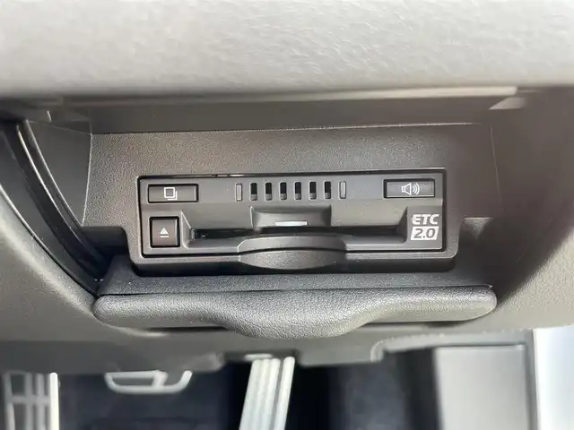 レクサス ＬＣ 500h Lパッケージ 愛知県 2021(令3)年 10.8万km ホワイトノーヴァガラスフレーク サンルーフ/赤レザーシート/前後ドライブレコーダー/ブラインドスポットモニター/パドルシフト（10段階CVT）/レクサスアナログ時計/純正21インチアルミホイール/バックカメラ/フルセグTV/CD/DVD再生機能/Bluetooth/USB/AUX接続機能/パワーシート（運転席・助手席）/シートメモリー（運転席 3名分）/シートヒーター＆シートベンチレーション（運転席・助手席）/レーダークルーズコントロール/レーンキープアシスト/電動チルト＆テレスコピックステアリング/デュアルオートエアコン/ETC2.0/スマートキー/プッシュスタート