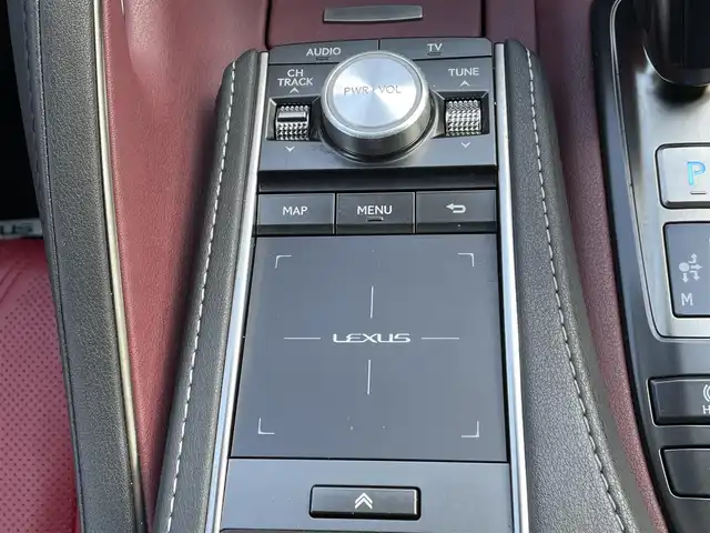 レクサス ＬＣ 500h Lパッケージ 愛知県 2021(令3)年 10.8万km ホワイトノーヴァガラスフレーク サンルーフ/赤レザーシート/前後ドライブレコーダー/ブラインドスポットモニター/パドルシフト（10段階CVT）/レクサスアナログ時計/純正21インチアルミホイール/バックカメラ/フルセグTV/CD/DVD再生機能/Bluetooth/USB/AUX接続機能/パワーシート（運転席・助手席）/シートメモリー（運転席 3名分）/シートヒーター＆シートベンチレーション（運転席・助手席）/レーダークルーズコントロール/レーンキープアシスト/電動チルト＆テレスコピックステアリング/デュアルオートエアコン/ETC2.0/スマートキー/プッシュスタート