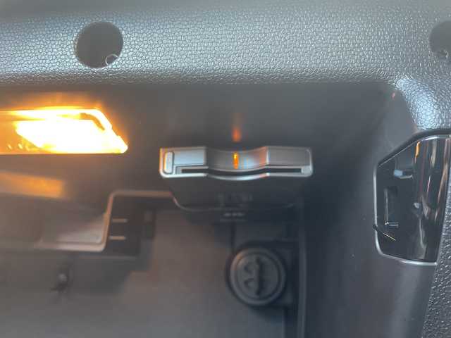 ＭＩＮＩ ミニ クロスオーバー ジョンクーパーワークス 秋田県 2014(平26)年 3.6万km ピュアレッド 社外ナビ　（Ｂｌｕｅｔｏｏｔｈ/ＴＶ/ＣＤ/ＤＶＤ）　/クルコン　/横滑り防止　/ＡＢＳ　/ＥＴＣ　/４ＷＤ　/ＡＡＣ　/ＭＴモードＡＴ　/ドラレコ　/純正フロアマット　/オートライト　/純正アルミホイール