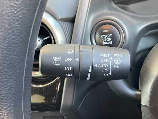 マツダ マツダ２ 15S プロアクティブ 愛知県 2019(令1)年 1.9万km スノーフレイクホワイトパールマイカ 純正ナビ/全方位カメラ/ヘッドアップディスプレイ/ブラインドスポットモニター/LEDヘッドライト/オートマチックハイビーム/ETC/ステアリングスイッチ/スマートキー/プッシュスタート/ドアバイザー/電動格納ミラー