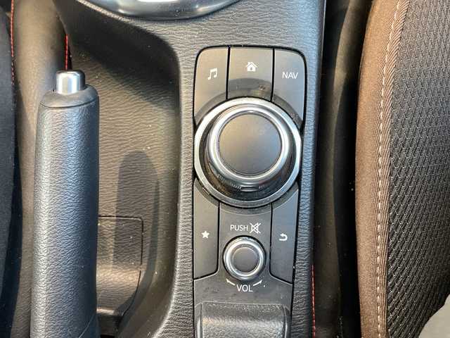 マツダ マツダ２ 15S プロアクティブ 愛知県 2019(令1)年 1.9万km スノーフレイクホワイトパールマイカ 純正ナビ/全方位カメラ/ヘッドアップディスプレイ/ブラインドスポットモニター/LEDヘッドライト/オートマチックハイビーム/ETC/ステアリングスイッチ/スマートキー/プッシュスタート/ドアバイザー/電動格納ミラー