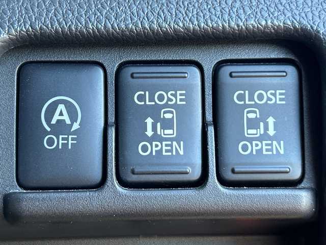 日産 デイズ ルークス HWS X Vセレクション 茨城県 2018(平30)年 4.5万km スパークリングレッド/ブラック 純正メモリナビ【MM318D-W】/(地デジTV・CD・DVD・BT・ラジオ再生)/両側パワースライドドア/衝突軽減ブレーキ/コーナーセンサー/ハーフレザーシート/アラウンドビューモニター/ドライブレコーダー/ETC/オートライト/HIDヘッドライト/純正15inアルミホイール/純正フロアマット/スマートキー