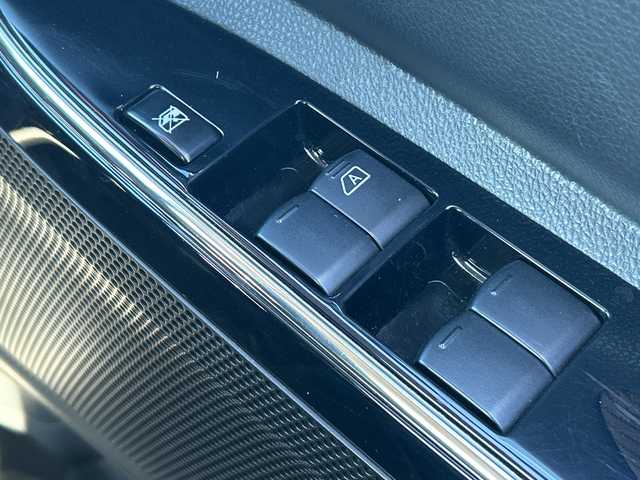 日産 デイズ ルークス HWS X Vセレクション 茨城県 2018(平30)年 4.5万km スパークリングレッド/ブラック 純正メモリナビ【MM318D-W】/(地デジTV・CD・DVD・BT・ラジオ再生)/両側パワースライドドア/衝突軽減ブレーキ/コーナーセンサー/ハーフレザーシート/アラウンドビューモニター/ドライブレコーダー/ETC/オートライト/HIDヘッドライト/純正15inアルミホイール/純正フロアマット/スマートキー