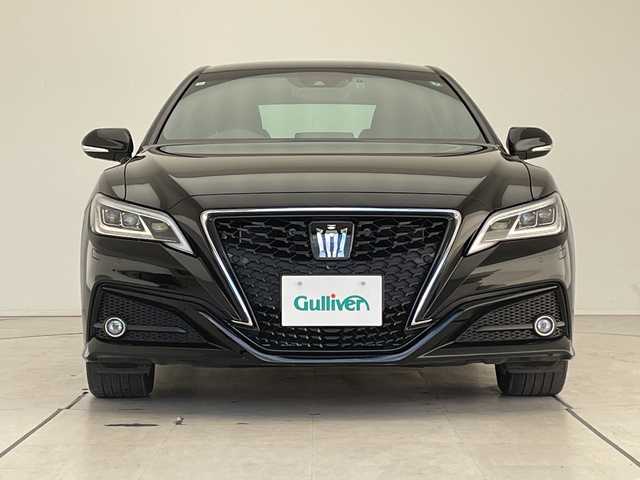 トヨタ クラウン ハイブリッド G 愛知県 2018(平30)年 1.1万km ブラック トヨタセーフティセンス/純正8型ナビ/レーダークルーズコントロール/バックカメラ/パワーシート/ヘッドアップディスプレイ/ブラインドスポットモニター/コーナーセンサー/純正アルミホイール/ＥＴＣ/LEDヘッドライト/パドルシフト/ドライブレコーダー/ステアリングスイッチ/スマートキー/プッシュスタート