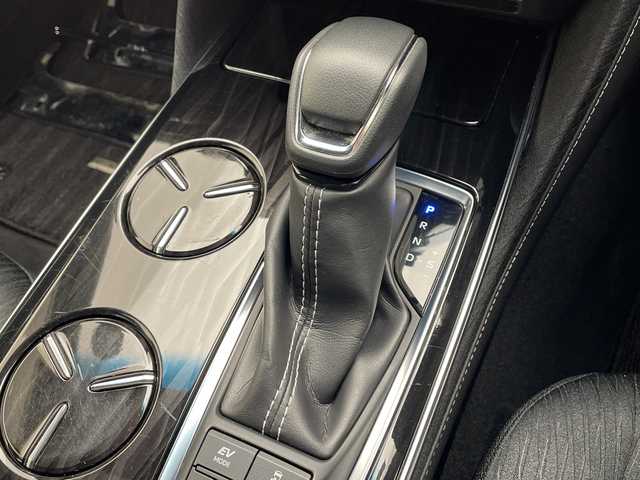 トヨタ クラウン ハイブリッド G 愛知県 2018(平30)年 1.1万km ブラック トヨタセーフティセンス/純正8型ナビ/レーダークルーズコントロール/バックカメラ/パワーシート/ヘッドアップディスプレイ/ブラインドスポットモニター/コーナーセンサー/純正アルミホイール/ＥＴＣ/LEDヘッドライト/パドルシフト/ドライブレコーダー/ステアリングスイッチ/スマートキー/プッシュスタート