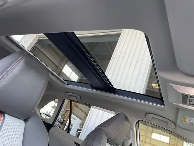 トヨタ ＲＡＶ４ アドベンチャー 東京都 2022(令4)年 3.4万km アーバンカーキ トヨタセーフティセンス/パノラマルーフ/純正ディスプレイオーディオ/パノラミックビューモニター/デジタルインナーミラー/シートヒーター/パワーシート/電動リアゲート/ETC/ドライブレコーダー