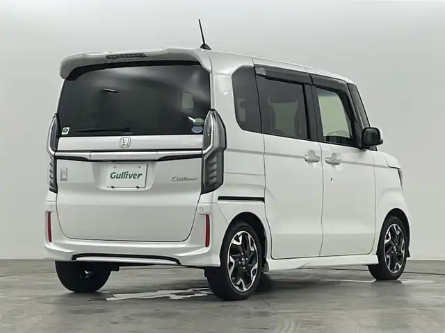 ホンダ Ｎ ＢＯＸ カスタム G L ターボ ホンダセンシング 福島県 2020(令2)年 4.9万km プラチナホワイトパール 純正SDナビゲーション/型式：VXU-195NBi/【AM/FM/SD/CD/DVD/Bluetooth/USB/フルセグTV】/・バックカメラ/・ETC/ホンダセンシング/・衝突軽減ブレーキ/・レーンキープアシスト/・アダプティブクルーズコントロール/・オートマチックハイビーム/車線逸脱警報装置/コーナーセンサー/ターボ/パドルシフト/・ステアリングスイッチ/両側パワースライドドア/LEDヘッドライト/・LEDフロントフォグライト/・オートライト/純正15インチアルミホイール/純正フロアマット/ABS/横滑り防止装置/盗難防止装置/ダブル＋サイド＋カーテンエアバック/プッシュスタート/・スマートキー/・スペアキー/・エンジンスターター/取扱説明書/・保証書