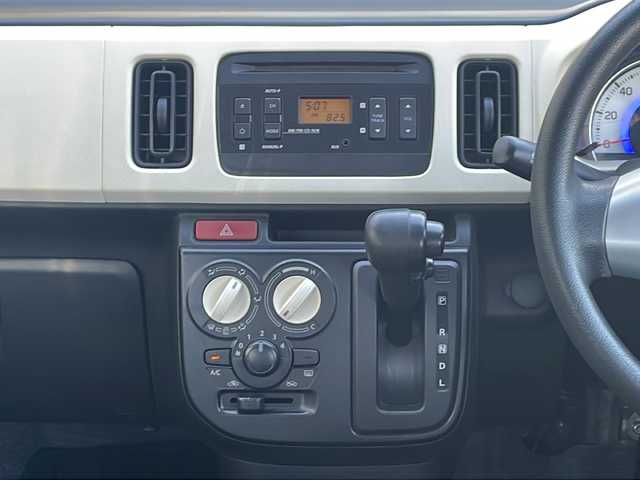 マツダ キャロル GL 愛知県 2018(平30)年 3.5万km シルキーシルバーメタリック /ワンオーナー//AM/FM/CD/AUX//純正フロアマット//プリクラッシュ//アイドリングストップ//横滑り防止装置//D席シートヒーター//純正ドアバイザー//前方ドラレコ//純正ホイールキャップ//盗難防止装置//Wエアバッグ//取説//保証書//記録簿//スペアキー