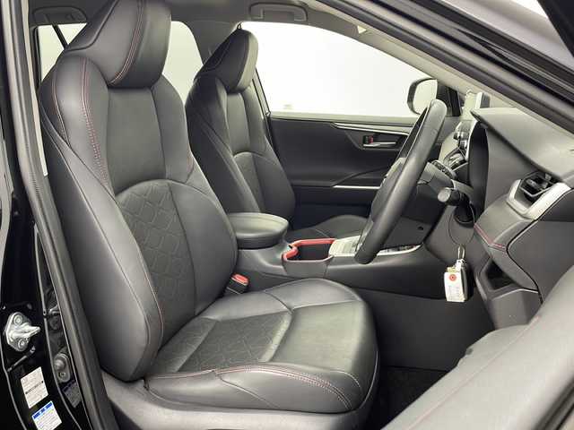 トヨタ ＲＡＶ４ アドベンチャー オフロードPKG 三重県 2022(令4)年 2.4万km アティチュードブラックマイカ 禁煙車/純正9型DAナビ/・AppleCarplay・AndroidAuto・AM・FM・BT/トヨタセーフティセンス/・レーントレーシングアシスト/・オートマチックハイビーム/・プリクラッシュセーフティ/・クリアランスソナー/・レーダークルーズコントロール/・ロードサインアシスト/・パーキングサポートブレーキ/・リヤクロストラフィックアラート/・パノラミックビューモニター/・ブラインドスポットモニター/デジタルインナーミラー/前席シートヒーター・エアシート/運転席メモリー付きパワーシート/ステアリングヒーター/LEDヘッドライト/電動パーキングブレーキ/純正18インチアルミ/ビルトインETC/取扱説明書/スペアキー