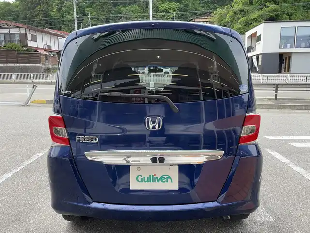 ホンダ フリード G 岐阜県 2015(平27)年 4.9万km コバルトブルーパール /社外SDナビ/（ワンセグテレビ.AM.FM.CD.DVD.SD.Bluetooth）//バックカメラ//ドアバイザー//両側スライドドア//電格ミラー//4WD//ETC