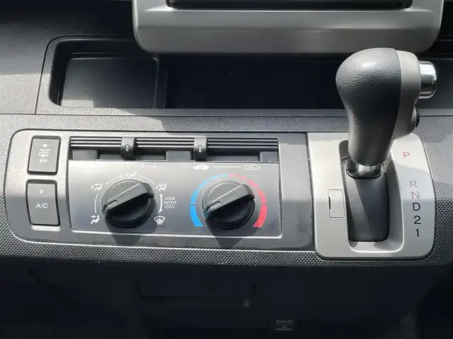ホンダ フリード G 岐阜県 2015(平27)年 4.9万km コバルトブルーパール /社外SDナビ/（ワンセグテレビ.AM.FM.CD.DVD.SD.Bluetooth）//バックカメラ//ドアバイザー//両側スライドドア//電格ミラー//4WD//ETC