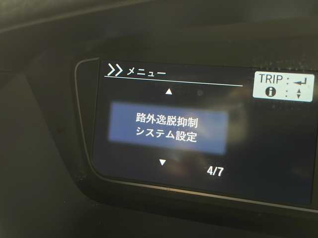 ホンダ Ｎ ＢＯＸ カスタム L 千葉県 2022(令4)年 2.8万km 黒 純正フルセグナビ（DVD/CD/Bluetooth/USB/AM/FM、SD）/ホンダセンシング/衝突軽減ブレーキ/路外逸脱抑制機能/標識検知機能/先行車発進お知らせ機能/片側パワースライドドア/オートクルーズコントロール/ビルトインETC/前席シートヒーター/LEDオートライト/LEDフォグランプ/オートマチィックハイビーム/オートライト/電格ミラー/純正フロアマット/純正ドアバイザー/スマートキー/ドアバイザー/前後ドライブレコーダー