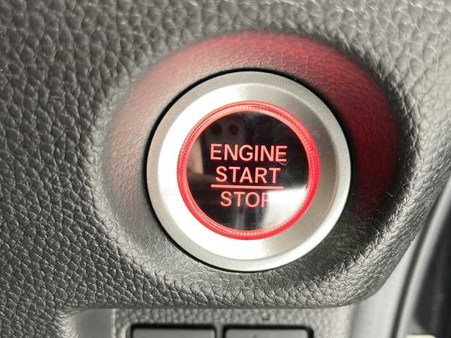ホンダ Ｎ ＢＯＸ カスタム L 千葉県 2022(令4)年 2.8万km 黒 純正フルセグナビ（DVD/CD/Bluetooth/USB/AM/FM、SD）/ホンダセンシング/衝突軽減ブレーキ/路外逸脱抑制機能/標識検知機能/先行車発進お知らせ機能/片側パワースライドドア/オートクルーズコントロール/ビルトインETC/前席シートヒーター/LEDオートライト/LEDフォグランプ/オートマチィックハイビーム/オートライト/電格ミラー/純正フロアマット/純正ドアバイザー/スマートキー/ドアバイザー/前後ドライブレコーダー
