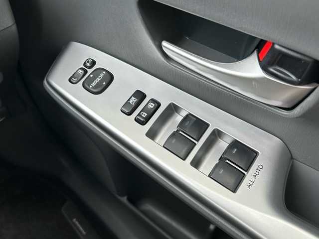 トヨタ プリウス α S ツーリングセレクション 千葉県 2013(平25)年 5.9万km シルバーM モデリスタエアロ　/純正ＨＤＤナビ　/フルセグＴＶ　/バックカメラ　/Ｂｌｕｅｔｏｏｔｈ接続　/ＣＤ／ＤＶＤ再生　/ビルトインＥＴＣ　/純正フロアマット　/純正１７インチアルミホイール/横滑り防止装置