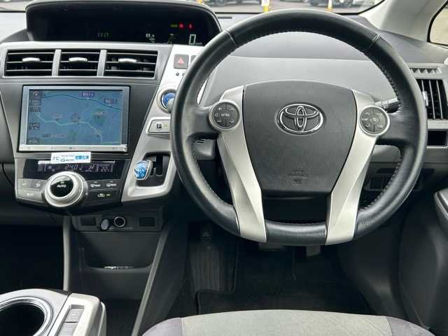 トヨタ プリウス α S ツーリングセレクション 千葉県 2013(平25)年 5.9万km シルバーM モデリスタエアロ　/純正ＨＤＤナビ　/フルセグＴＶ　/バックカメラ　/Ｂｌｕｅｔｏｏｔｈ接続　/ＣＤ／ＤＶＤ再生　/ビルトインＥＴＣ　/純正フロアマット　/純正１７インチアルミホイール/横滑り防止装置
