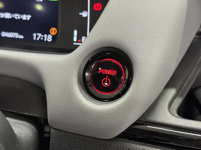 ホンダ フィット e:HEV RS 三重県 2023(令5)年 4.6万km プレミアムクリスタルレッドM e:HEV（ハイブリッド）/FF/MTモード付フロアCVT/純正 9インチナビ VXU-235FTi/（CD/DVD/FM/AM/TV/Music Rack/SD/USB/Bluetooth/AUX）/バックカメラ/ドライブレコーダー 前後/ビルトイン ETC/Honda SENSING/・衝突軽減ブレーキ［CMBS］/・車線維持支援システム［LKAS］/・アダプティブクルーズコントロール［ACC］/・路外逸脱抑制機能/・先行車発進お知らせ機能/・標識認識機能/・踏み間違い衝突軽減システム/・パーキングセンサーシステム（前後）/・オートハイビーム機能/装備/・ハーフレザーシート/・パドルシフト/・オートエアコン/・オートライト/・LEDヘッドライト/・電子パーキングブレーキ/・ブレーキホールド機能/・ステアリングスイッチ/・プッシュスタート/・USBジャック（充電x2、入力x1）/・後席チップアップ機能/・電動格納ドアミラー/・革巻きステアリング（ゴールドステッチ入）/・純正 16inAW/・保/取/ナビ取/・スマートキーx2