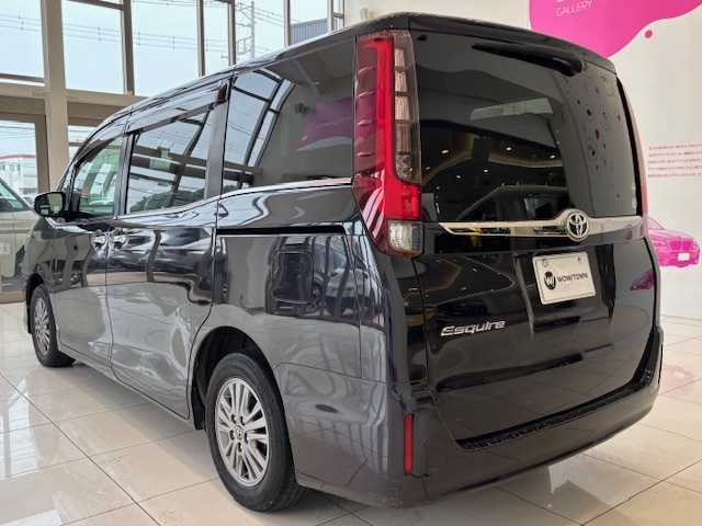 トヨタ エスクァイア Gi ブラックテーラード 埼玉県 2017(平29)年 10.7万km スパークリングブラックパールクリスタルシャイン トヨタセーフティーセンス/純正メモリナビ/　　CD/BT/ワンセグ/バックカメラ/両側パワースライドドア/LEDオートライト/革シート/シートヒーター/純正15インチアルミホイール/ETC