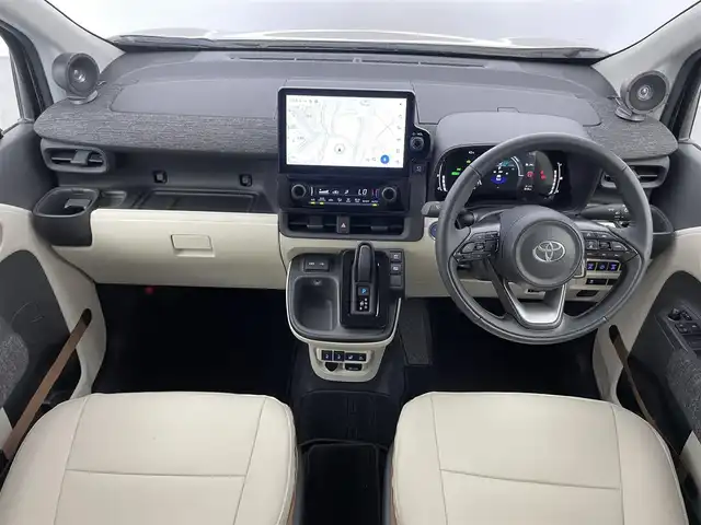 トヨタ シエンタ ハイブリッド Z 埼玉県 2022(令4)年 0.8万km ベージュ 純正１０．５インチディスプレイオーディオナビ　パノラミックビューモニター　ＢＳＭ　ＥＴＣ　モデリスタアルミホイール　シートヒーター　ステアリングヒーター　ＤＶＤ　ＴＶ　ＡＣ１００Ｖ　社外ツィーター