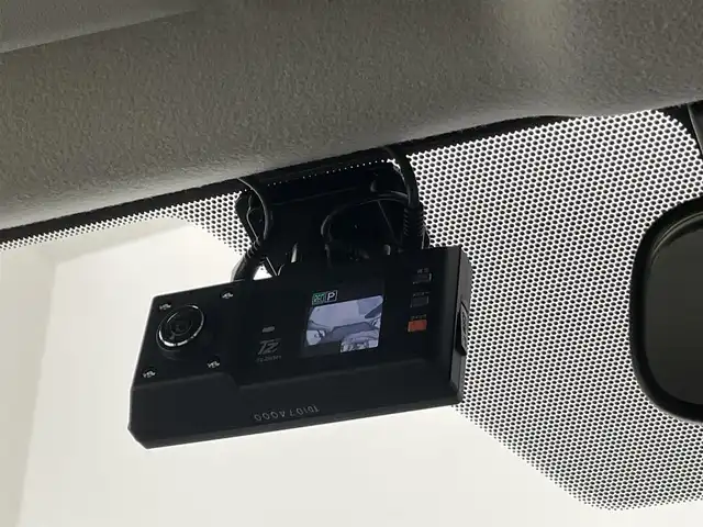トヨタ シエンタ ハイブリッド Z 埼玉県 2022(令4)年 0.8万km ベージュ 純正１０．５インチディスプレイオーディオナビ　パノラミックビューモニター　ＢＳＭ　ＥＴＣ　モデリスタアルミホイール　シートヒーター　ステアリングヒーター　ＤＶＤ　ＴＶ　ＡＣ１００Ｖ　社外ツィーター