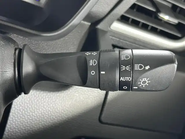 トヨタ タンク カスタムG－T 佐賀県 2019(令1)年 7.1万km ブラックマイカメタリック/パールホワイト2トーン 社外9インチナビ/CD DVD BT フルセグTV/バックカメラ/両側パワースライドドア/衝突軽減ブレーキ/レーンキープアシスト/ETC/前後ドライブレコーダー/シートヒーター/保証書
