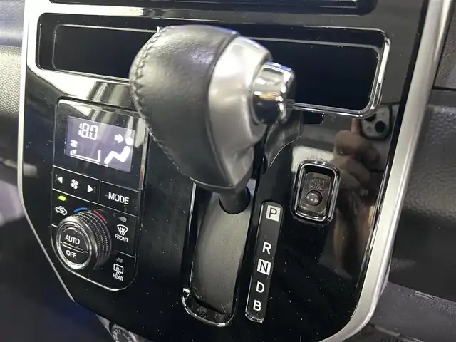 トヨタ タンク カスタムG－T 佐賀県 2019(令1)年 7.1万km ブラックマイカメタリック/パールホワイト2トーン 社外9インチナビ/CD DVD BT フルセグTV/バックカメラ/両側パワースライドドア/衝突軽減ブレーキ/レーンキープアシスト/ETC/前後ドライブレコーダー/シートヒーター/保証書
