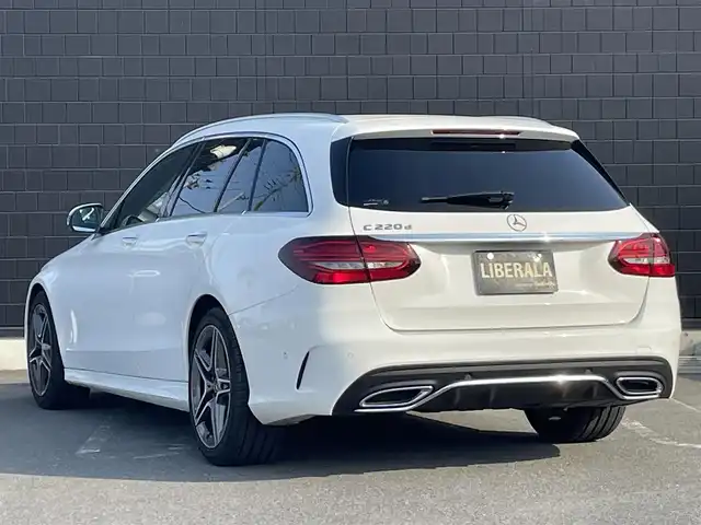 メルセデス・ベンツ Ｃ２２０ｄ ステーションワゴン アバンギャルドAMGライン 埼玉県 2018(平30)年 4.6万km ポーラホワイト 黒レザーシート/ドライビングパッケージ/アダプティブクルーズコントロール/純正HDDナビ/(Bluetooth/USB/フルセグ)/バックカメラ/Ａｐｐｌｅ　Ｃａｒ　Ｐｌａｙ/ブラインドスポットモニター/パークアシスト/アンビエントライト/ETC