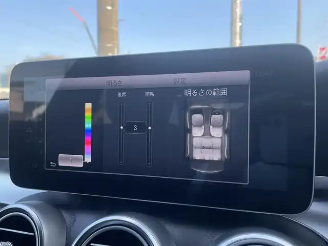 メルセデス・ベンツ Ｃ２２０ｄ ステーションワゴン アバンギャルドAMGライン 埼玉県 2018(平30)年 4.6万km ポーラホワイト 黒レザーシート/ドライビングパッケージ/アダプティブクルーズコントロール/純正HDDナビ/(Bluetooth/USB/フルセグ)/バックカメラ/Ａｐｐｌｅ　Ｃａｒ　Ｐｌａｙ/ブラインドスポットモニター/パークアシスト/アンビエントライト/ETC