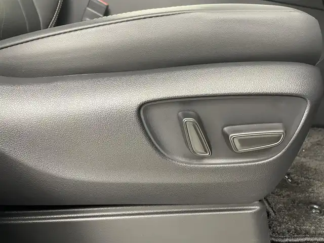 トヨタ アルファード Z 埼玉県 2025(令7)年 0.2万km ブラック 純正ナビ/(Bluetooth/HDMI/USB/AM/FM)/地デジフルセグ/全方位カメラ/前後ドライブレコーダー/ETC2.0/純正フリップダウンモニター/ガラスルーフ/アダプティブクルーズコントロール/衝突軽減ブレーキ/ブラインドスポットモニター/クリアランスソナー/標識認識機能/シートメモリー/置くだけ充電/デジタルインナーミラー/シートヒーター・ベンチレーション/電子パーキングシステム/ブレーキホールド/サンシェード/純正フロアマット/純正18インチアルミホイール