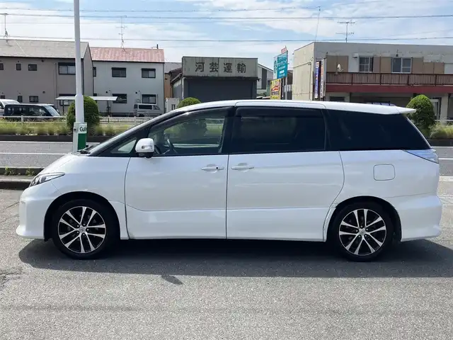 トヨタ エスティマ アエラス レザーパッケージ 三重県 2014(平26)年 4.9万km ホワイトパールクリスタルシャイン ♪走行48477km/純正8インチナビ/・フルセグ・CD録音/・DVD再生・SD/・Bluetoothオーティオ/ブルーレイディスクプレーヤー内蔵/　純正フリップダウンモニター/　・DVD/BD/SD/バックカメラ/両側パワースライドドア/スマートキー/プッシュスタート/黒革シート/パワーシート/前席シートヒーター/クルーズコントロール/HIDヘッドライト/フォグライト /オートライト/ウィンカーミラー /セカンドシートオットマン/革巻ステアリング/ステアリングスイッチ/ビルトインETC/ウッドパネル/ドライブレコーダー/レーダー探知機/プライバシーガラス/ドアバイザー/電格ミラー/フロアマット