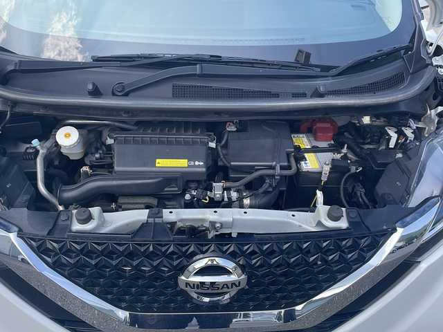 日産 デイズ ハイウェイスターX 福島県 2019(令1)年 4.4万km ホワイトパール 純正７インチナビ　全方位Ｃ　プロパイロット　フルセグ　ＢＴ　電動パーキング　ＥＴＣ　追従型クルコン　前席シートヒーター　ディスプレイ機能付ルームミラー　ＬＥＤ　フォグランプ　純正エンスタ　ドアバイザー