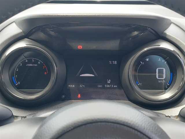トヨタ ヤリス Z 東京都 2020(令2)年 5.6万km ブラック 純正ディスプレイオーディオ/Bluetooth/純正アルミホイール/バックカメラ/ETC/オートマティックハイビーム/フルセグテレビ/LEDヘッドライト/アダプティブクルーズコントロール/キーレスエントリー/プッシュスタート