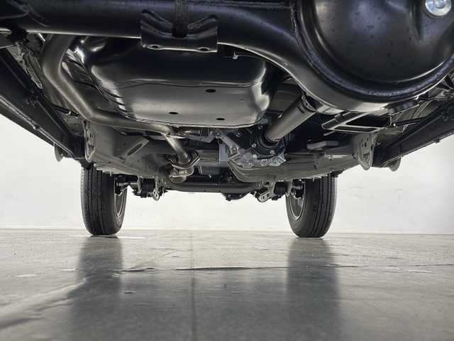 スズキ ジムニー XC 長野県 2023(令5)年 0.1万km未満 ジャングルグリーン 4WD/社外メモリナビ&フルセグTV&CD&DVD&BT/クルーズコントロール/車線逸脱警報/衝突軽減ブレーキ/アイドリングストップ/ステアリングスイッチ/LEDヘッドライト/オートライト/フロントフォグランプ/電動格納ミラー/ウィンカーミラー/ドアミラーヒーター/背面タイヤ/プッシュスタート/スマートキー/スペアキー1本