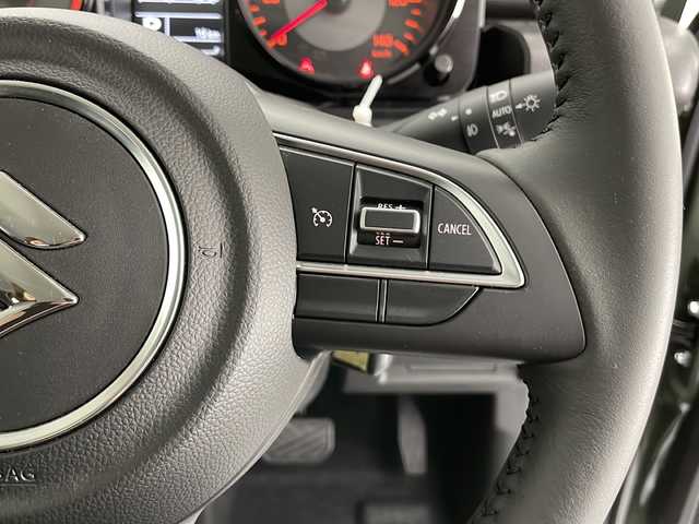 スズキ ジムニー XC 長野県 2023(令5)年 0.1万km未満 ジャングルグリーン 4WD/社外メモリナビ&フルセグTV&CD&DVD&BT/クルーズコントロール/車線逸脱警報/衝突軽減ブレーキ/アイドリングストップ/ステアリングスイッチ/LEDヘッドライト/オートライト/フロントフォグランプ/電動格納ミラー/ウィンカーミラー/ドアミラーヒーター/背面タイヤ/プッシュスタート/スマートキー/スペアキー1本