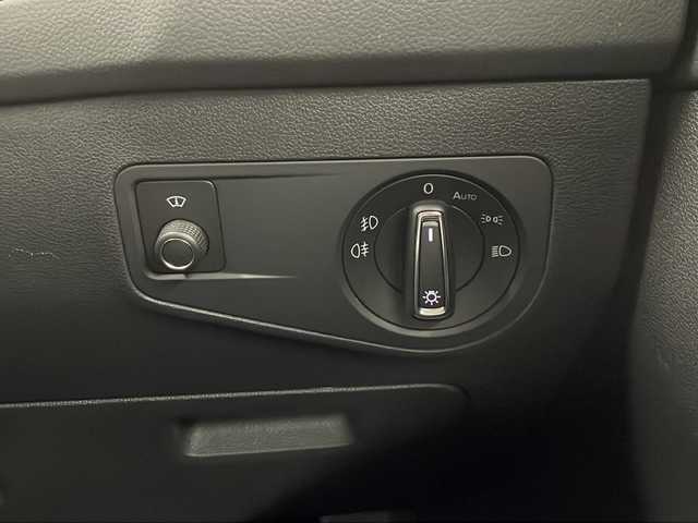 フォルクスワーゲン ティグアン TSI ハイライン 長崎県 2018(平30)年 7.2万km ディープブラックパールエフェクト 純正ナビ/・フルセグ/・DVD/・Bluetooth/全方位モニター/電動リアゲート/純正18インチアルミ/ヘッドアップディスプレイ/LEDヘッドライト/全席シートヒーター/ETC