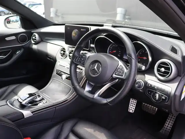 メルセデス・ベンツ Ｃ２００ 4マチック AVG AMGライン 長野県 2017(平29)年 5.4万km オブシディアンブラック レーダーセーフティＰＫＧ/黒革シート　/純正ナビＴＶ　/バックカメラ　/ディストロニック　/衝突軽減ブレーキ　/ＬＫＡ　/ＢＳＭ　/パワーシート／ヒーター　/エアサス　/キーレスゴー　/ＬＥＤライト　/純正１８ＡＷ