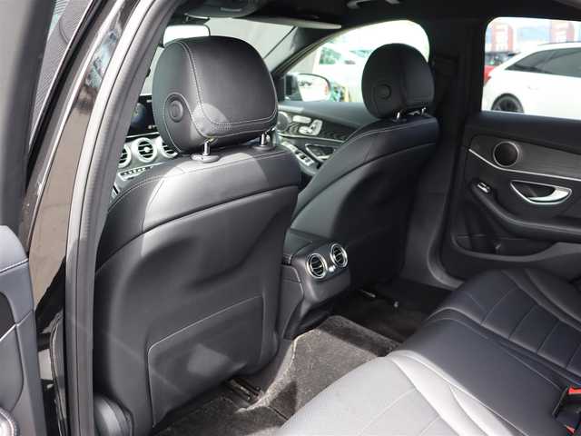 メルセデス・ベンツ Ｃ２００ 4マチック AVG AMGライン 長野県 2017(平29)年 5.4万km オブシディアンブラック レーダーセーフティＰＫＧ/黒革シート　/純正ナビＴＶ　/バックカメラ　/ディストロニック　/衝突軽減ブレーキ　/ＬＫＡ　/ＢＳＭ　/パワーシート／ヒーター　/エアサス　/キーレスゴー　/ＬＥＤライト　/純正１８ＡＷ
