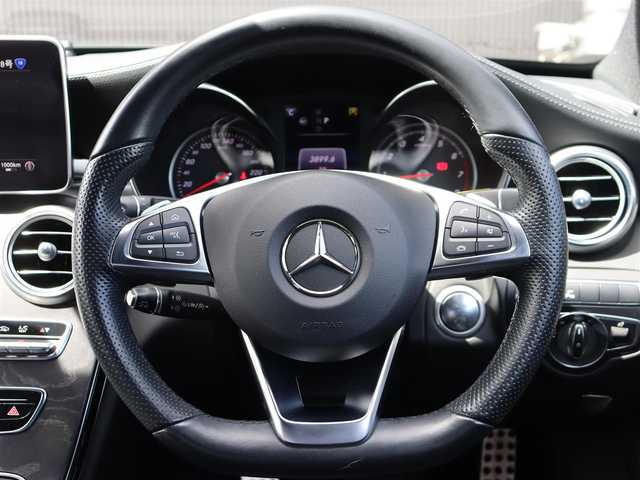 メルセデス・ベンツ Ｃ２００ 4マチック AVG AMGライン 長野県 2017(平29)年 5.4万km オブシディアンブラック レーダーセーフティＰＫＧ/黒革シート　/純正ナビＴＶ　/バックカメラ　/ディストロニック　/衝突軽減ブレーキ　/ＬＫＡ　/ＢＳＭ　/パワーシート／ヒーター　/エアサス　/キーレスゴー　/ＬＥＤライト　/純正１８ＡＷ