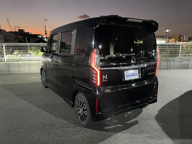 ホンダ Ｎ ＢＯＸ カスタム G EX ホンダセンシング 大阪府 2018(平30)年 8万km クリスタルブラックパール ”(株)IDOMが運営する【じしゃロン堺店】の自社ローン専用車両になります。/こちらは現金またはオートローンご利用時の価格です。自社ローンご希望の方は別途その旨お申付け下さい”