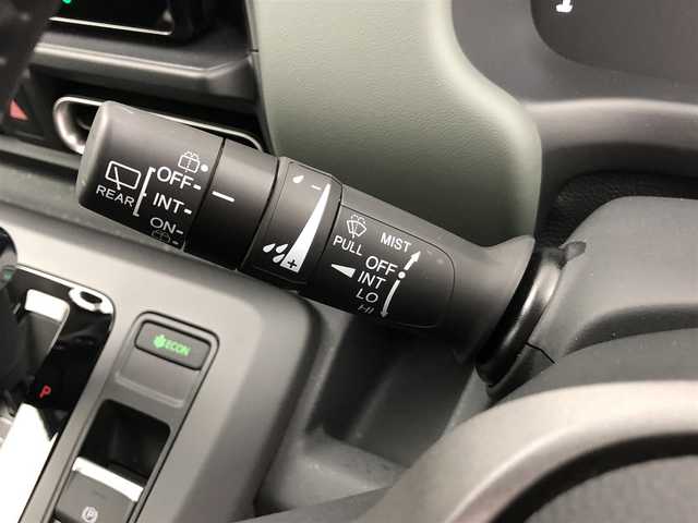 ホンダ フリード クロスター 愛知県 2025(令7)年 0.2万km 紺 純正9インチディスプレイオーディオ/バックカメラ/Bluetooth/ホンダセンシング/衝突被害軽減システム/クルーズコントロール/コーナーセンサー/横滑り防止装置/ブラインドスポットモニター/オートライト/オートマチックハイビーム/LEDヘッドライト/LEDフォグランプ/両側パワースライドドア/純正AW/社外フロアマット/プッシュスタート/スマートキー/スペアキー