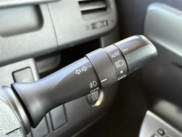 トヨタ ヴォクシー ZS 煌Z 愛知県 2013(平25)年 7.9万km ブラック Bluetooth/HDDナビ/フルセグテレビ/DVD再生/バックカメラ/プッシュスタート/両側パワースライドドア/ビルトインETC/ドアバイザー/ウィンカーミラー/ハーフレザー/純正フロアマット/7人乗り/前方ドライブレコーダー/スペアキー/スマートキー