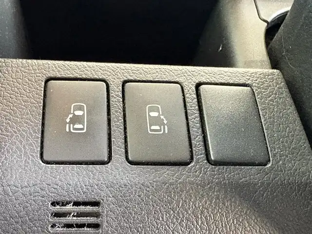 トヨタ ヴォクシー ZS 煌Z 愛知県 2013(平25)年 7.9万km ブラック Bluetooth/HDDナビ/フルセグテレビ/DVD再生/バックカメラ/プッシュスタート/両側パワースライドドア/ビルトインETC/ドアバイザー/ウィンカーミラー/ハーフレザー/純正フロアマット/7人乗り/前方ドライブレコーダー/スペアキー/スマートキー