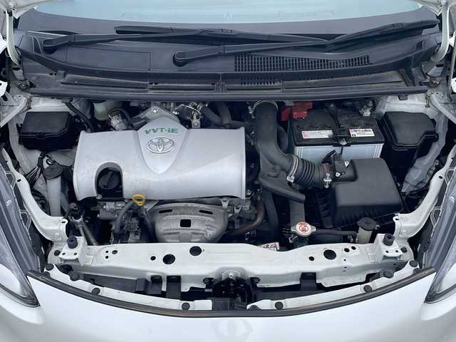 トヨタ シエンタ G クエロ 岩手県 2018(平30)年 4.8万km ホワイトパールクリスタルシャイン ワンオーナー/禁煙車/純正メモリナビ/フルセグ/　CD/SD/Bluetooth/アラウンドビューカメラ/両側パワースライドドア/ハーフレザーシート/スマートキー×２/LEDヘッドライト/オートライト/オートハイビーム/フォグランプ/衝突被害軽減ブレーキ/レーンアシスト/革巻きステアリング/ETC/新車時保証書/取扱説明書/ナビ取説