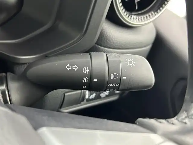 トヨタ ランドクルーザー ２５０ VX 熊本県 2024(令6)年 1.2万km プラチナホワイトパールマイカ サンルーフ　/純正12.3インチディスプレイオーディオ（ApplCarPlay・AndroidAuto・BT・フルセグ・HDMI）/純正前後ドライブレコーダー　/全周囲カメラ　/ビルトインＥＴＣ２．０　/トヨタセーフティーセンス/・アダブティブクルーズコントロール/・レーンディパーチャーアラート/・ブラインドスポットモニター/・プリクラッシュセーフティ/・プロアクティブドライビングアシスト/・リアクロストラフィックアラート/・安心降車アシスト/・後方車両接近通報装置/・周辺車両停止時サポート/パワーバックドア/前後クリアランスソナー　/前席シートヒーター　/前席エアーシート　/運転席パワーシート　/電動パーキングブレーキ/ブレーキホールド/デジタルインナーミラー/純正フロアマット/純正１８インチAW/オートライト/オートマチックハイビーム/LEDヘッドライト/スマートキー/プッシュスタート/保証書/取扱説明書