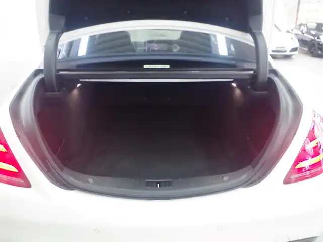 メルセデス・ベンツ Ｓ４００ｄ スポーツリミテッド 兵庫県 2020(令2)年 4万km パール ワンオーナー/レザーエクスクルーシブパッケージ/ベーシックパッケージ/レーダーセーフティ/黒革/サンルーフ/ブルメスターサウンド/シートヒーター/ベンチレーション/パワーシート/パワートランク/純正ナビ/全方位カメラ/ETC/マルチビームLED/アンビエントライト/スマートキー