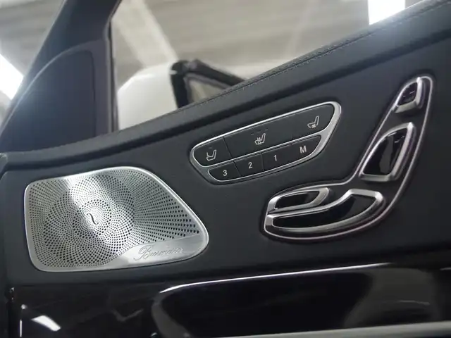 メルセデス・ベンツ Ｓ４００ｄ スポーツリミテッド 兵庫県 2020(令2)年 4万km パール ワンオーナー/レザーエクスクルーシブパッケージ/ベーシックパッケージ/レーダーセーフティ/黒革/サンルーフ/ブルメスターサウンド/シートヒーター/ベンチレーション/パワーシート/パワートランク/純正ナビ/全方位カメラ/ETC/マルチビームLED/アンビエントライト/スマートキー