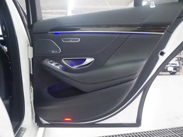 メルセデス・ベンツ Ｓ４００ｄ スポーツリミテッド 兵庫県 2020(令2)年 4万km パール ワンオーナー/レザーエクスクルーシブパッケージ/ベーシックパッケージ/レーダーセーフティ/黒革/サンルーフ/ブルメスターサウンド/シートヒーター/ベンチレーション/パワーシート/パワートランク/純正ナビ/全方位カメラ/ETC/マルチビームLED/アンビエントライト/スマートキー