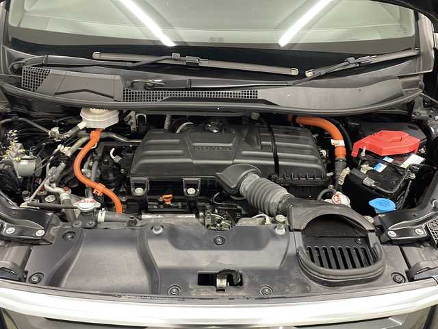 ホンダ ステップワゴン スパーダ eHEV プレミアムライン 長崎県 2022(令4)年 7.5万km クリスタルブラックパール 純正11.4インチメモリナビ/（フルセグ/CD/DVD/Bluetooth/AppleCarplay/AndroidAuto）/マルチビューカメラシステム/ブラインドスポットインフォメーション/Honda SENSING/アダプティブドライビングビーム/パワーテールゲート(メモリー機能付)/2列目オットマン/運転席＆助手席シートヒーター/2列目シートヒーター/トリプルゾーンコントロール・フルオートエアコンディショナー/コンビシート/純正17インチアルミホイール/純正フロアマット/純正LEDヘッドライト/パドルシフト/ETC/減速セレクター/全列USBチャージャー