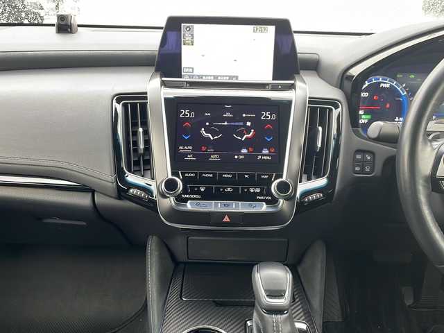 トヨタ クラウン ハイブリッド RS アドバンス Four 道北・旭川 2018(平30)年 8.2万km ホワイトパールクリスタルシャイン /4WD//寒冷地仕様//禁煙車//純正メモリナビ//CD/DVD/BD/SD/MSV/BT/AUX/USB/フルセグ//パノラミックビューモニター//トヨタセーフティセンス//PCS/ACC/LTA/BSM/RCTA/PCD/PKSB/RSA//クリアランスソナー//パーキングアシスト//パドルシフト//オートハイビーム//オートライト//LEDヘッドライト//フォグライト//ヘッドライトウォッシャー//オートリトラミラー//オートワイパー//運転席メモリシート//パワーシート//シートヒーター//ステアリングヒーター//ミラーヒーター//フロントデアイサー//ドライブレコーダー//ビルトインETC2.0//GPSレーダー//純正エンジンスターター//純正フロアマット//AW冬タイヤ積込